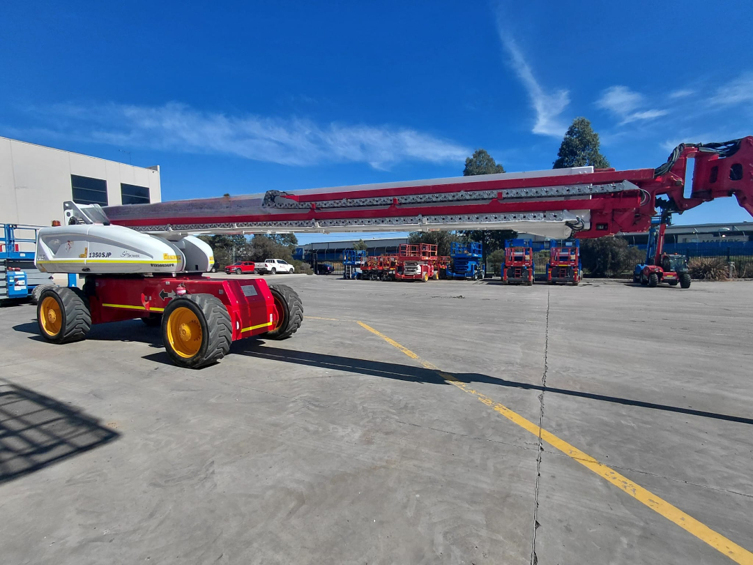 Telescopic Boom Lift - View 2